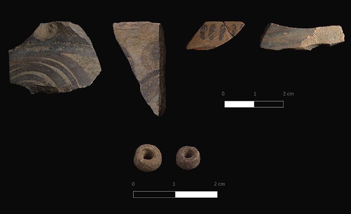 Figure 6. Mycenaean pottery and beads (LH I–II).
